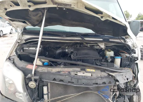 2018 Mercedes-Benz Sprinter 2500 Standard Roof V6 z USA, uszkodzony, nr VIN WD3PE7CD1JP606868